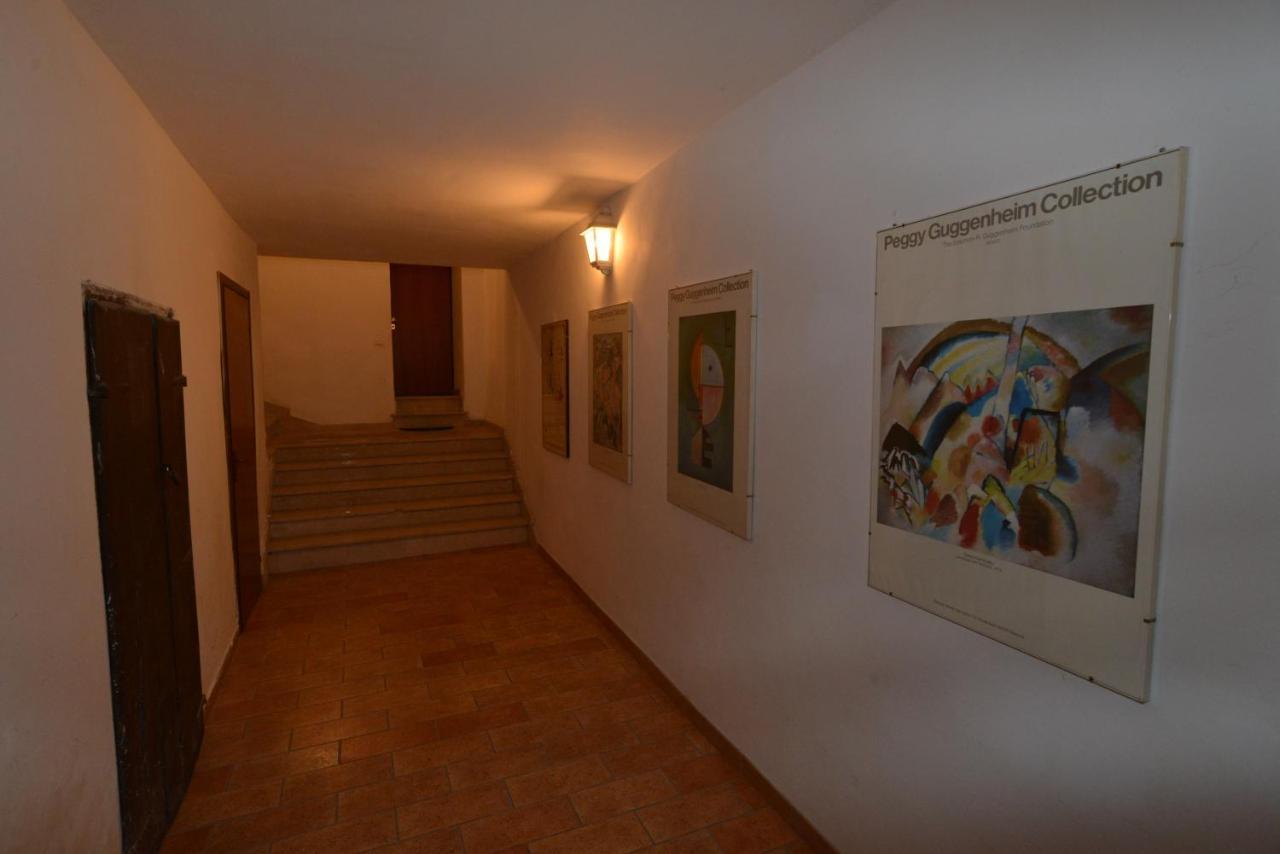 Via Della Posterna Apartment สโปเลโต ภายนอก รูปภาพ