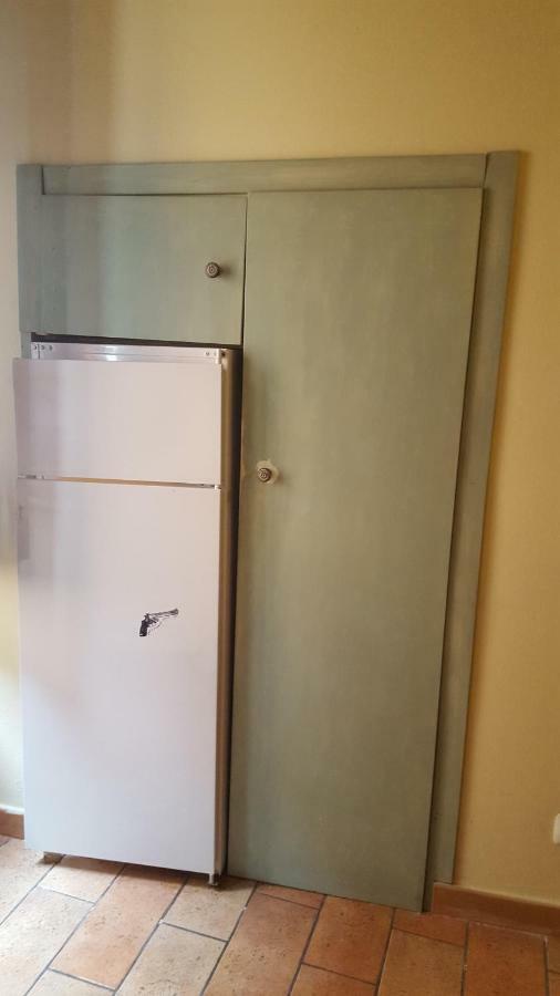 Via Della Posterna Apartment สโปเลโต ภายนอก รูปภาพ
