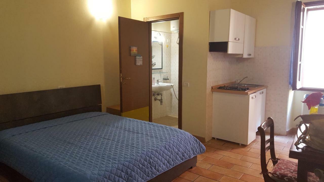 Via Della Posterna Apartment สโปเลโต ภายนอก รูปภาพ