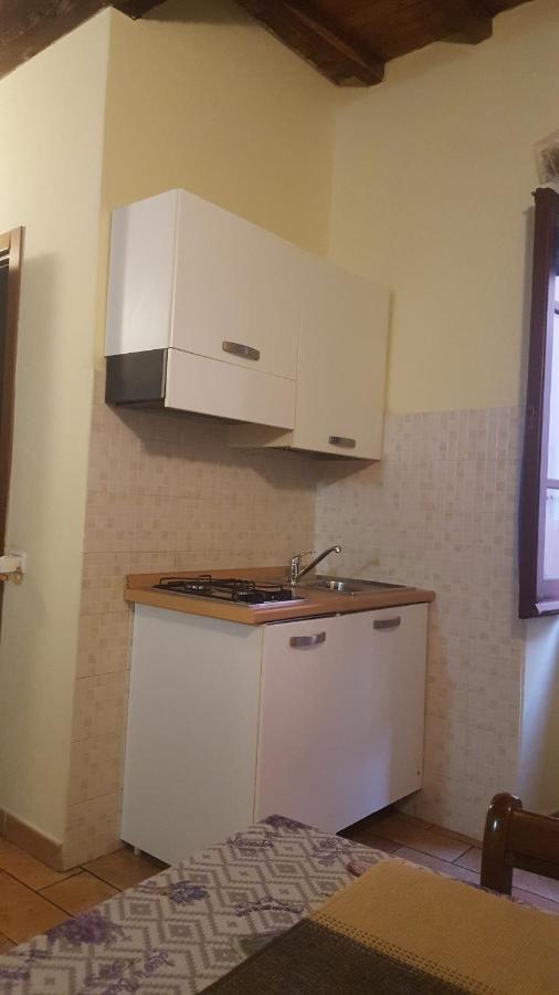 Via Della Posterna Apartment สโปเลโต ภายนอก รูปภาพ